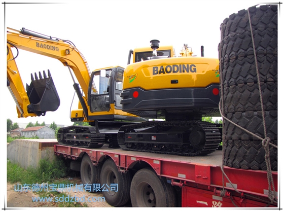 山東寶鼎挖掘機(jī)廠家小型挖掘機(jī)械產(chǎn)品