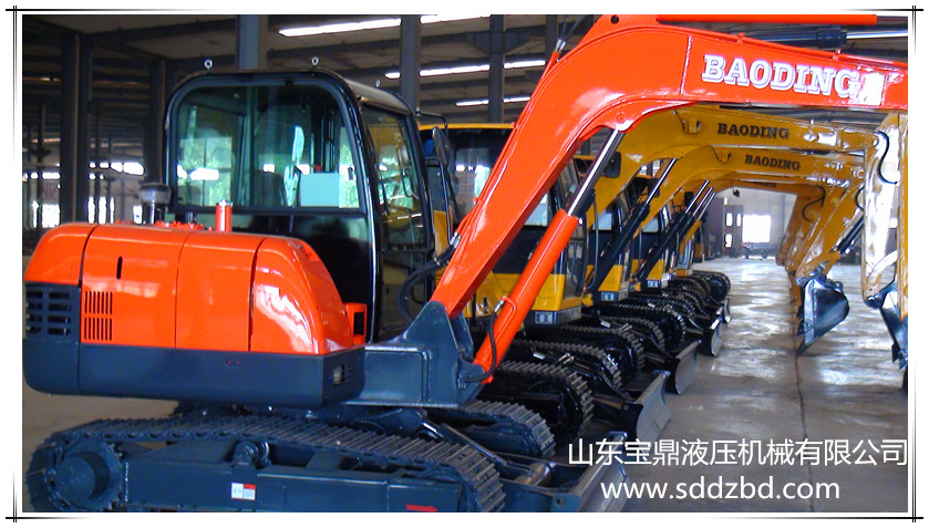 山東寶鼎挖掘機廠家小型挖掘機械產(chǎn)品