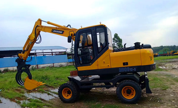 寶鼎抓木機(jī)80車型.jpg