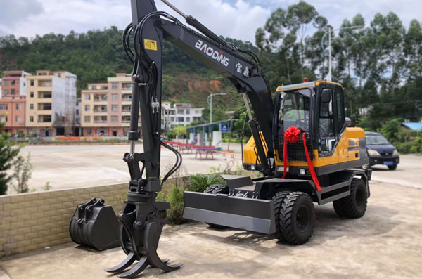 寶鼎抓木機95車型.jpg