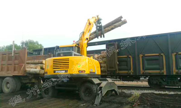 輪式抓木機(jī)95車(chē)型.jpg
