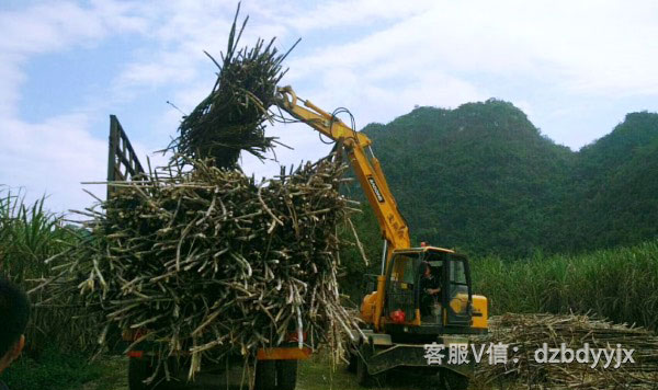 95輪式抓木機(jī).jpg
