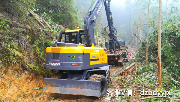 95抓木機(jī).jpg