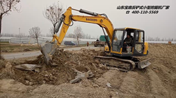 寶鼎國產反鏟式小型挖掘機不拼價格拼品質，穩(wěn)站國內小挖市場