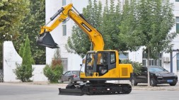 寶鼎履帶90小型挖掘機(jī)通過全工況測試