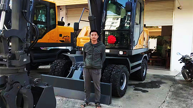 崇左銷(xiāo)售寶鼎95抓木機(jī)已經(jīng)交付